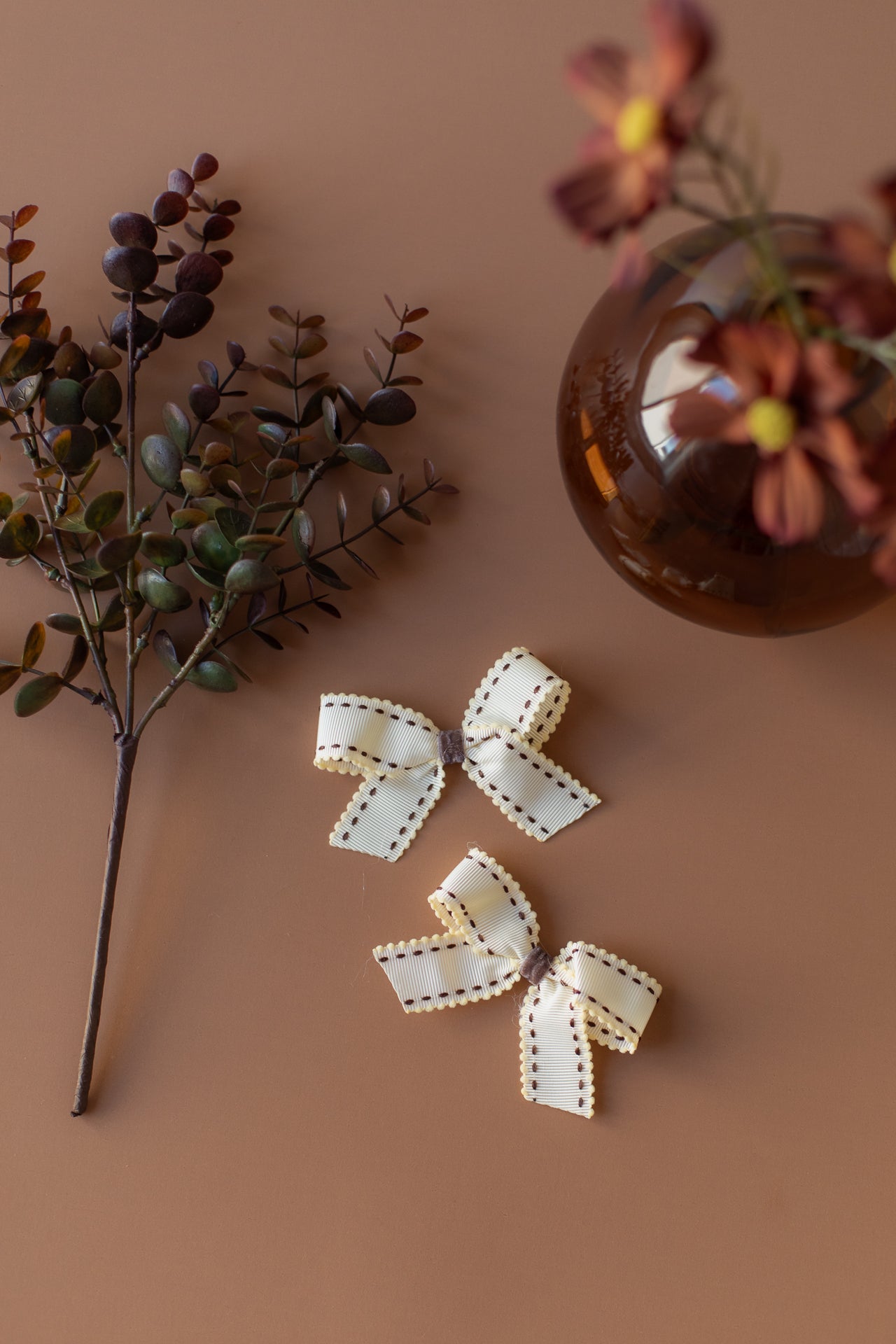 Cream Dotted Pigtail Set