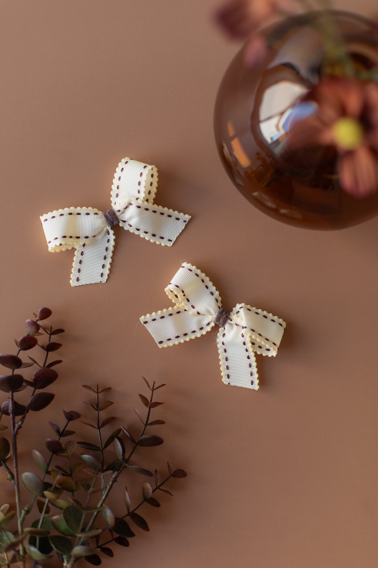 Cream Dotted Pigtail Set